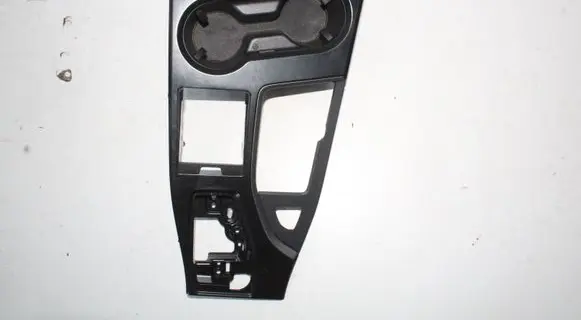 Lexus UX Other center console (tunnel) element 5561876040