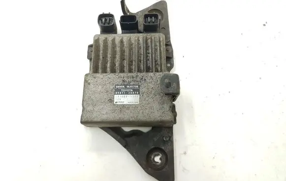 Toyota RAV 4 (XA30) Fuel injection control unit/module 8987120070