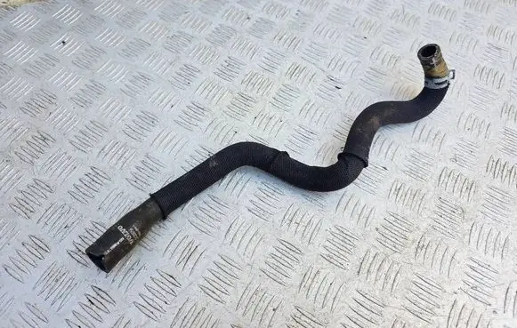 Volvo V40 Engine coolant pipe/hose 31338754