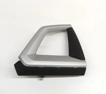 Dashboard glove box trim