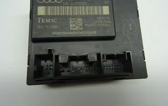 Audi Q7 4L Door control unit/module 4L0907290