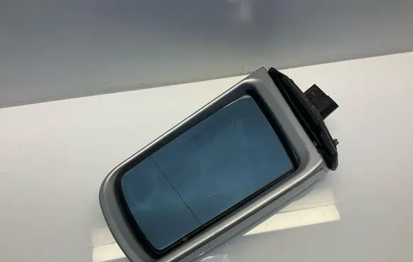 Mercedes-Benz E W210 Front door electric wing mirror 