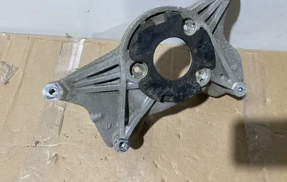 Tesla Model 3 Front upper strut mount 104403700C 101103700C