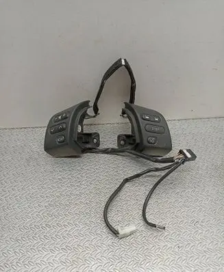 Toyota Corolla Verso AR10 Steering wheel buttons/switches GS12001450
