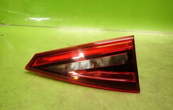 Infiniti Q30 Rear/tail lights 265405DF0A