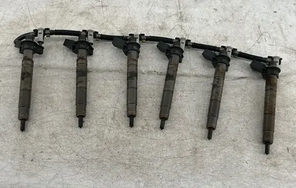 BMW 5 F10 F11 Fuel injectors set 0445116024