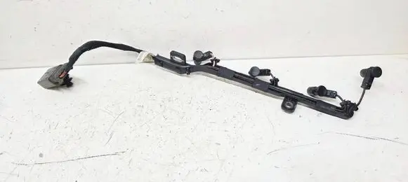 Volvo V40 Glow plug wires AV6Q6M091 31330210