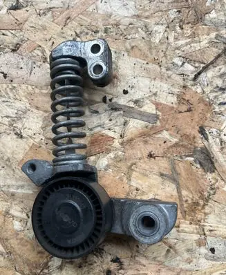 Volvo V40 Alternator belt tensioner 3133226