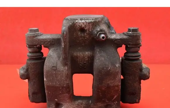 Toyota Verso-S Rear brake caliper