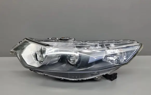 Honda Accord Headlight/headlamp P7530