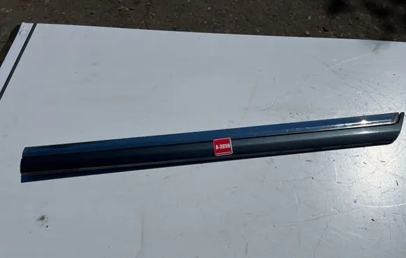 Volkswagen PASSAT B7 Rear door trim (molding) 3AA854949A