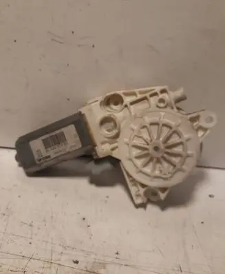 Peugeot 307 Front door window regulator motor 9634457380 963445738 994485100