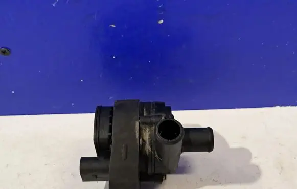 Mercedes-Benz C W204 Electric auxiliary coolant/water pump A2118350028