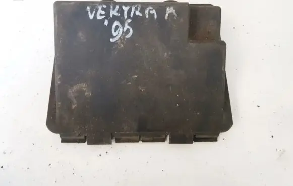 Opel Calibra Fuse box cover 90355574 0045652