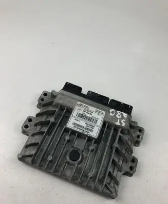 Renault Megane III Engine control unit/module ECU 237100121R 237100425R