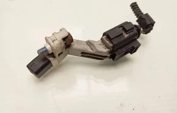 Volkswagen Golf VI Crankshaft position sensor 03C906433A