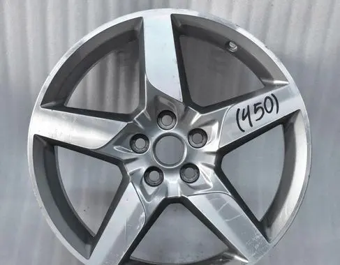 Jaguar XE R18 alloy rim 