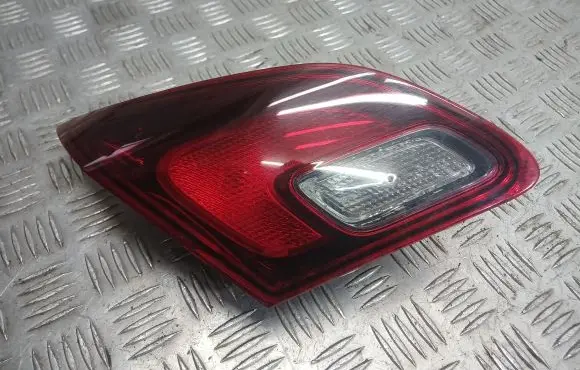 Opel Astra J Tailgate rear/tail lights