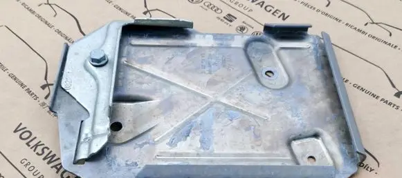 Volkswagen ID.3 Battery box tray 1EA915331C LS9R