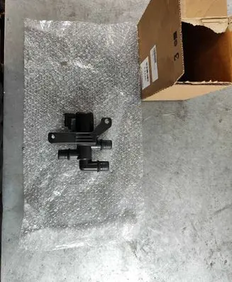 Peugeot Expert Electromagnetic valve 6462w1