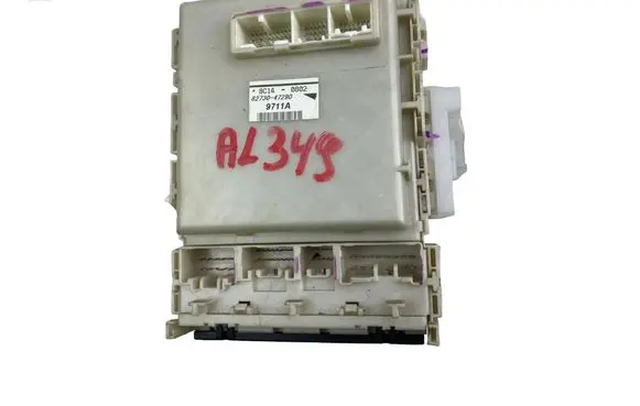 Toyota Prius (XW20) Fuse box set 8273047290