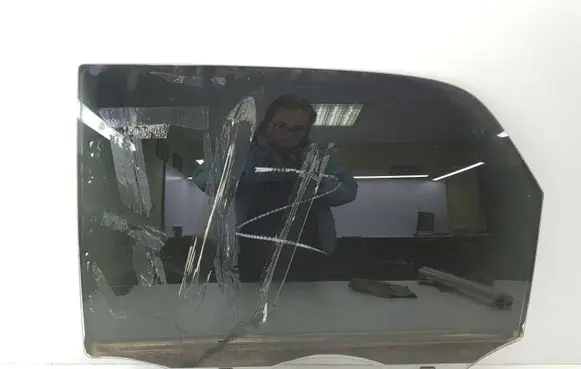 KIA Sportage Rear door window glass E1143R000381