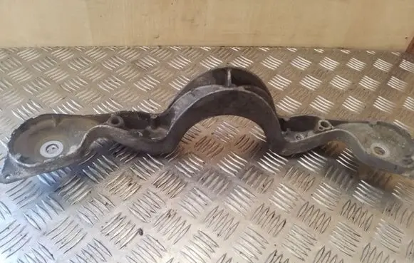 BMW 3 E46 Rear differential/diff mount bracket 1094421A