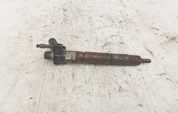 BMW 5 F10 F11 Fuel injector 7805428 780542803 0445116024
