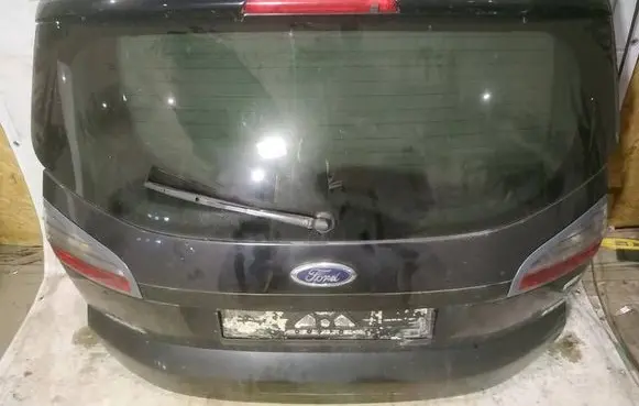 Tailgate/trunk/boot lid