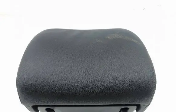 Audi A6 Allroad C7 Front seat headrest 
