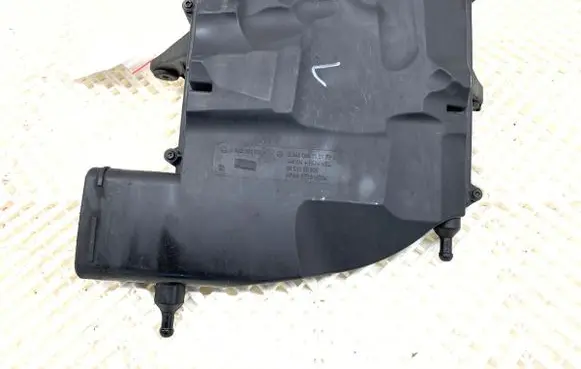 Mercedes-Benz GL X164 Air filter box A6420902101