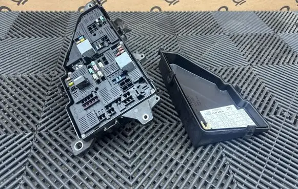 Volvo XC90 Fuse box set 31398001