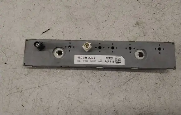 Audi Q7 4L Aerial antenna amplifier 4L0035225J AU716