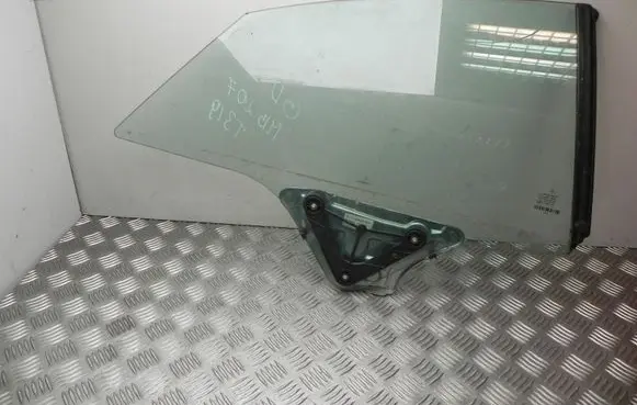 Mercedes-Benz E A207 Rear door window glass RH961884102 I12225