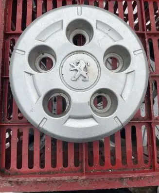 Peugeot Boxer Original wheel cap 1352634080