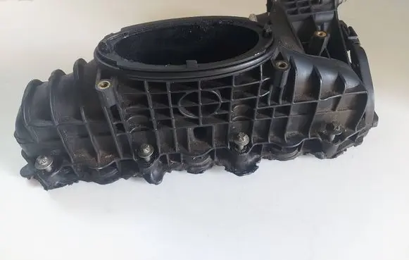 Mercedes-Benz C W204 Intake manifold A6510900037