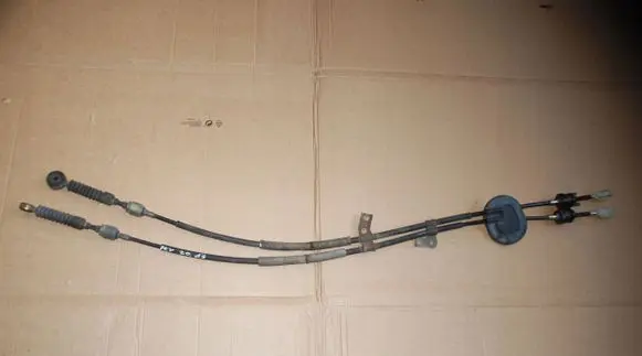 Gear shift cable linkage