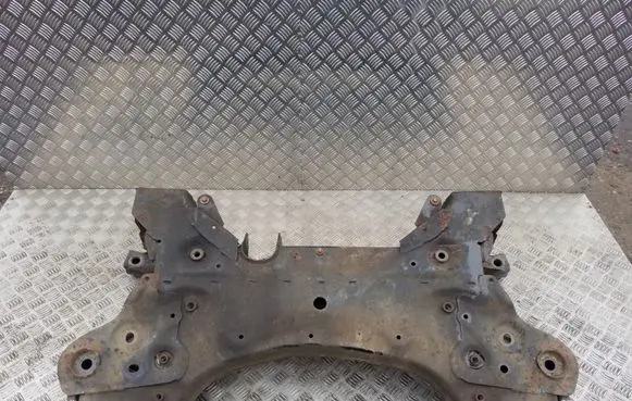 Nissan NV400 Front subframe