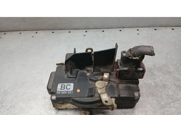 Opel Vectra B Front door lock 