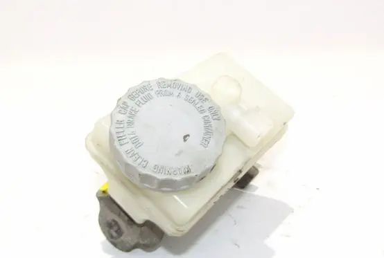 Suzuki Wagon R+ Master brake cylinder