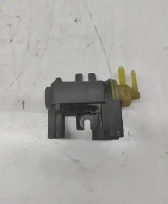 Audi A4 S4 B8 8K Turbo solenoid valve 8K0906627 4010835A 440803156