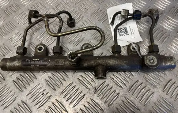 Peugeot 307 Fuel main line pipe 0445214019