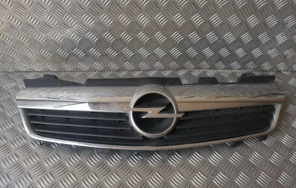 Opel Zafira B Front bumper upper radiator grill 13136136 13150867 13150868