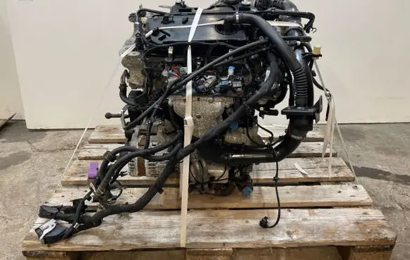 Mercedes-Benz Vito Viano W447 Engine R9NA402 C015730 100010843R