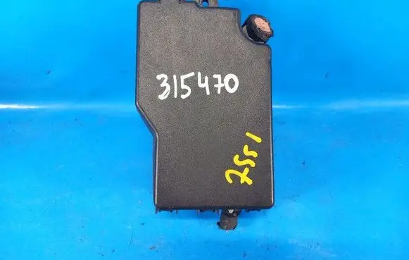 Mazda 3 II Fuse BBM566760B