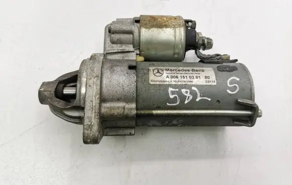 Mercedes-Benz B W245 Starter motor A0061510301