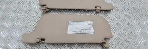 Nissan Terrano Sun visor