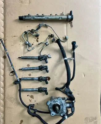 BMW X3 F25 Fuel injection system set 7810702