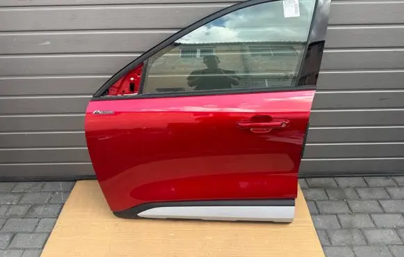 Ford Kuga III Front door