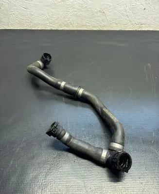 Mercedes-Benz GLC X253 C253 Engine coolant pipe/hose A2135015301